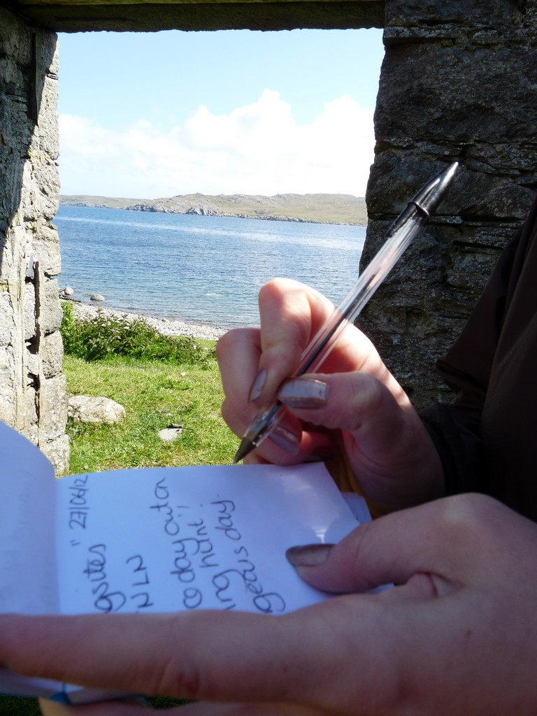 Leaving a message with the Geocache